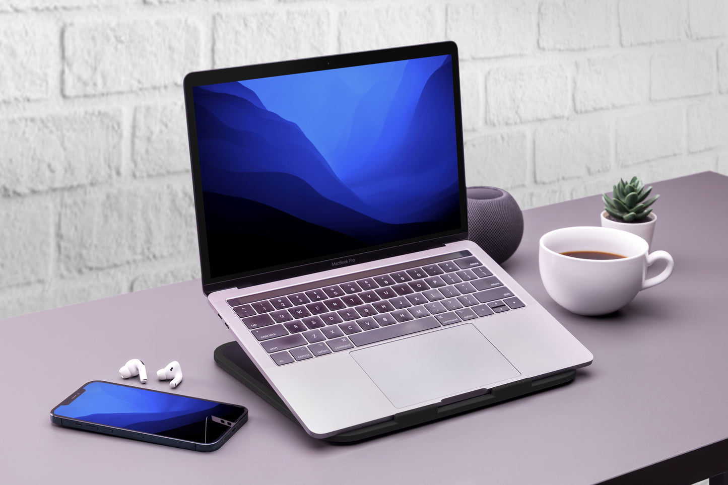 APPLE LAPTOP STAND