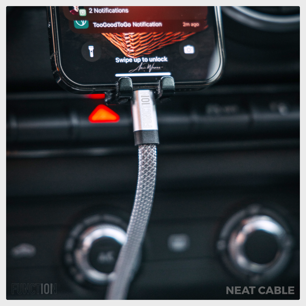 NEAT CABLE - MAGNETICALLY ORGANIZING CHARGE CABLE (USB-C TO USB-C)