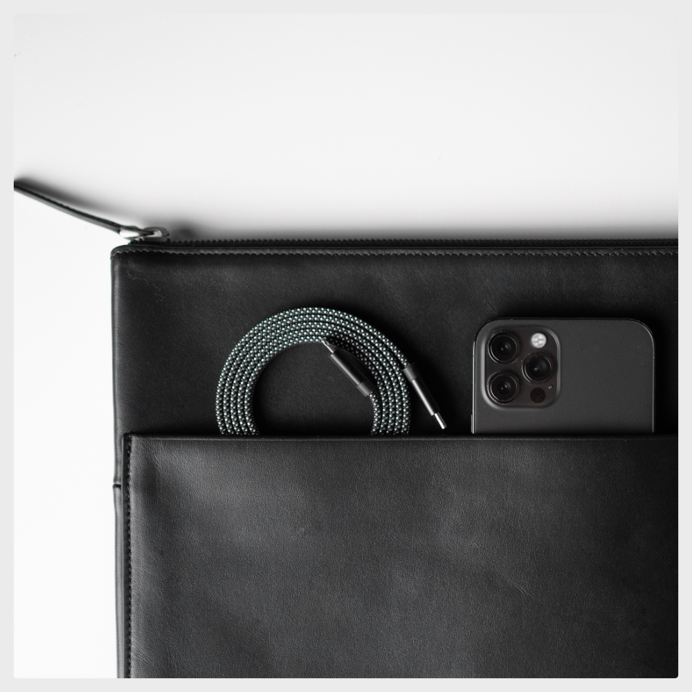 NEAT CABLE - MAGNETICALLY ORGANIZING CHARGE CABLE (USB-C TO USB-C)