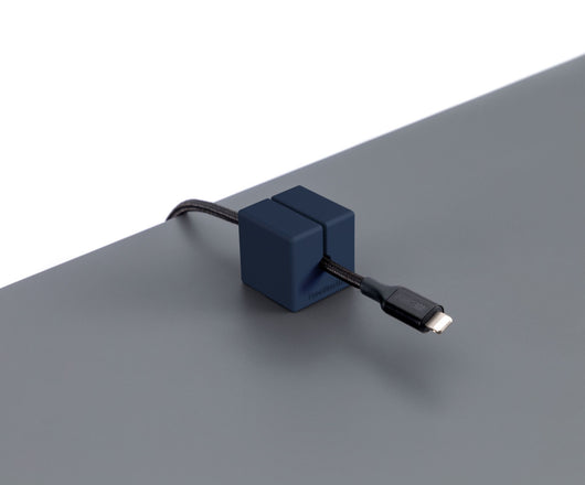 STAY CABLE - (USB A to Lightning) Black